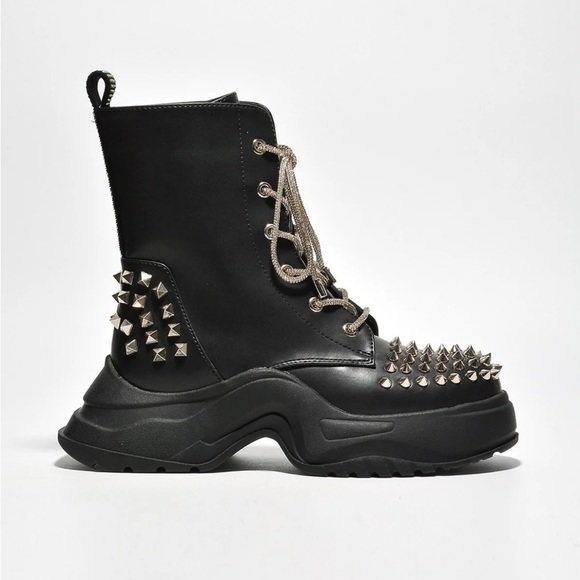 •CAPE ROBBIN• “Jadey” Spike Studs Rhinestone Chunky Lug Boots - Black // NIB - Picture 3 of 16